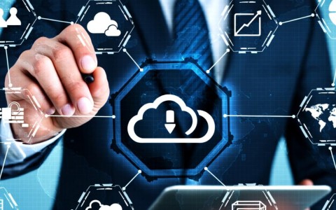 如何高效查询特定namespace中的JobslistBatchV1NamespacedJob云容器实例API列表？