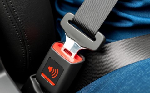 安全带提醒装置一直响怎么办？教你快速解决方法
