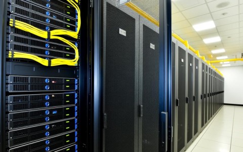 曲靖服务器如何实现高效稳定运行？性价比与维护策略探讨？