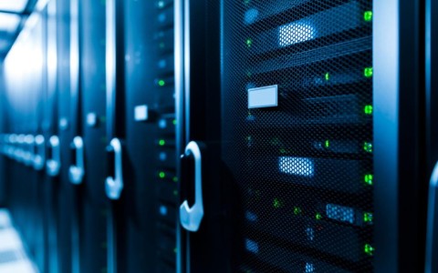 服务器采购时，配置和预算怎么选才最划算？