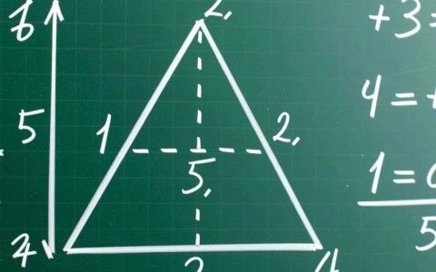 若三角形cdn面积为一，其边长、高如何计算？