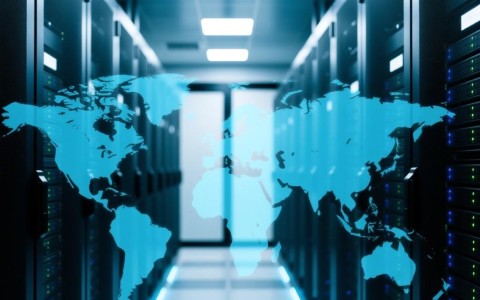 2025年服务器租用价格波动大揭秘，为何成本差异如此显著？