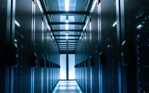 服务器一月服务器性能如何？一月数据揭示哪些疑问？