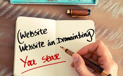 如何高效完成网站与域名的完美绑定，避免常见错误与延误？