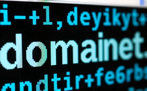 网站与域名有何紧密联系？解析二者不可或缺的关系与作用。