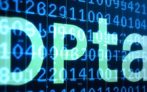 如何快速识别并查看域名对应的IP地址？