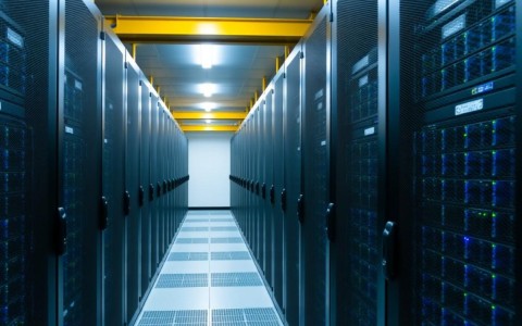 西安机房的服务器，为何如此引人关注？其技术优势和市场潜力揭秘！