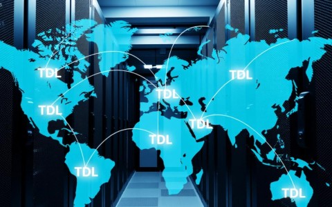 服务器负责管理顶级域名，具体管理哪些内容？