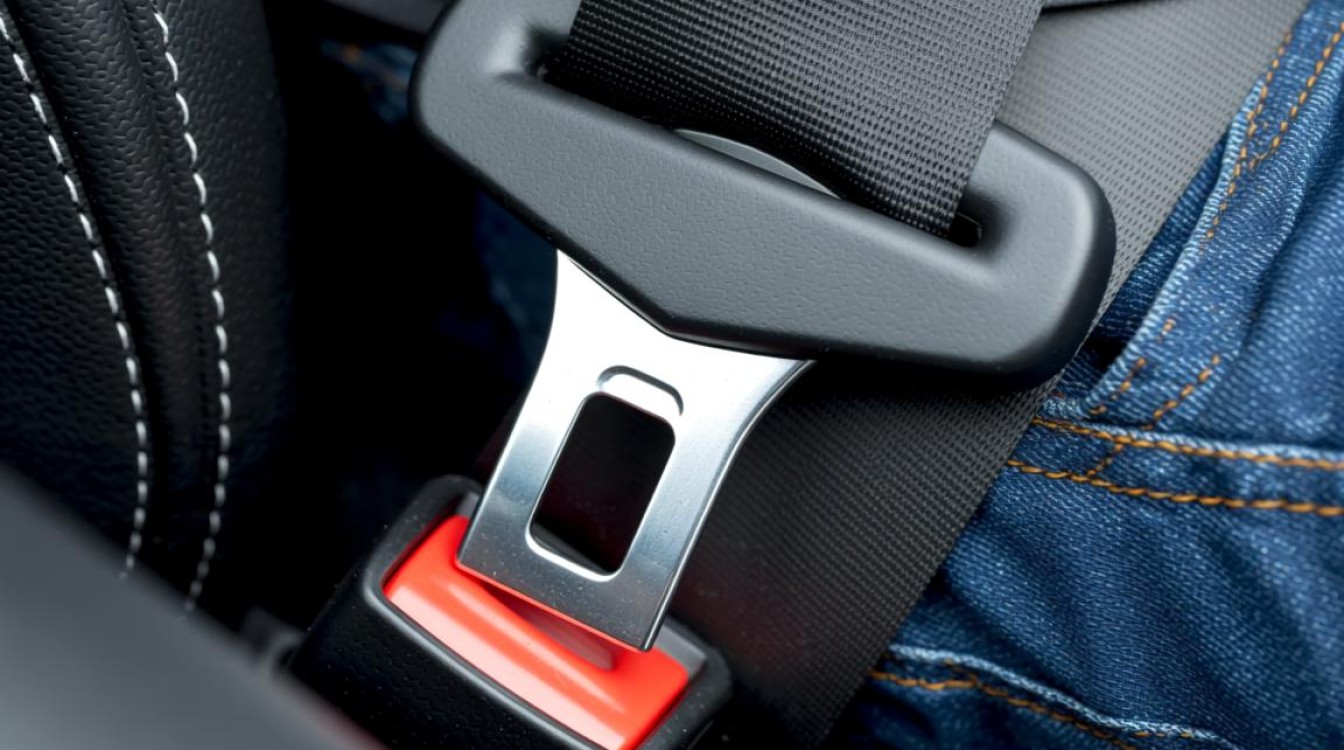 安全带提醒装置是干嘛的?不系车会自动锁吗? 安全带提醒装置是干嘛的?不系车会自动锁吗?