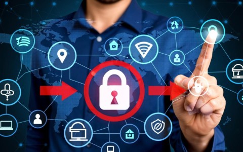 为何我的域名会突然被劫持？揭秘域名劫持背后的真相与预防措施！