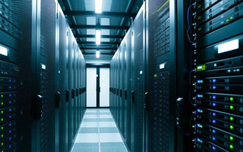 陕西一年服务器，运营状况如何？市场表现和用户反馈怎样？