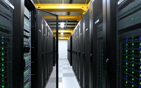 陕西服务器公司，其业务发展现状与未来挑战如何？