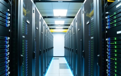 咸阳服务器价格表，性价比如何？选哪个型号最划算？