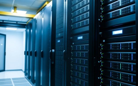 西安市云服务器费用是多少？不同类型和配置下的价格差异如何？