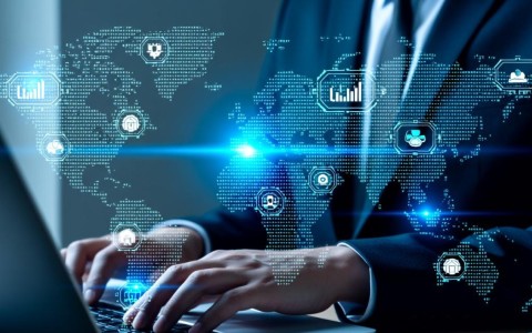 如何甄别并选择值得信任的软件开发公司？揭秘关键标准与选择技巧