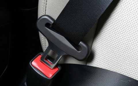 安全带提醒装置安装步骤是怎样的？自己动手难不难？