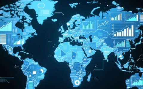 安全使用数据统计时，如何避免隐私泄露与违规风险？