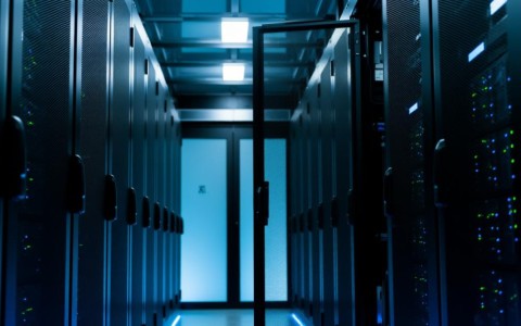 服务器的恶意攻击事件，幕后黑手是谁？原因与后果分析