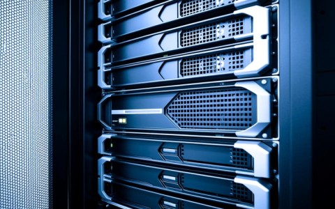 服务器设备硬件选型要注意哪些关键参数？