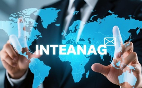 拥有域名后，究竟如何正确设置个人专属邮箱？