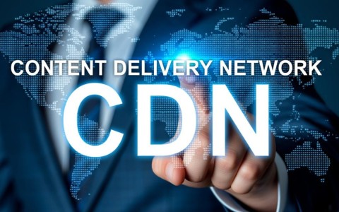 如何实现cdn配置文件实时从数据库动态读取，优化配置更新效率？