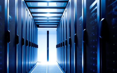 岳阳服务器租用一年，性价比如何？值得选择吗？