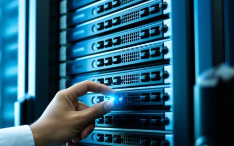 服务器需要固定IP地址吗？静态IP与动态IP怎么选？