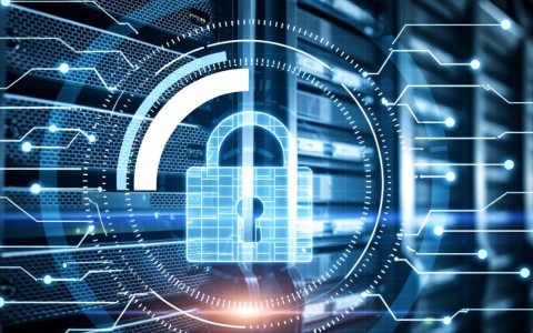 如何确保Web服务器安全配置的每一个细节都不容忽视？