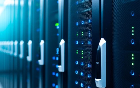 服务器必须开防火墙吗？新手如何配置防火墙规则？