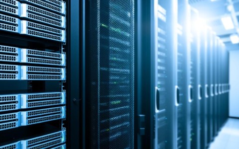 服务器需要安装哪些软件及必备组件？