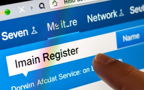 域名注册成功后，究竟该如何正确使用和配置？