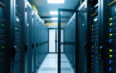 服务器要空闲多少内存才算性能稳定？