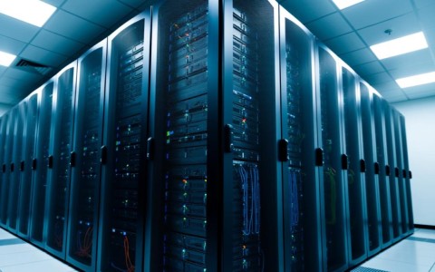 服务器做阵列需要考虑哪些关键因素？