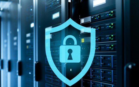 服务器被攻击后如何快速恢复并防止再次发生？