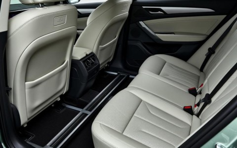 奇瑞瑞虎9cdn后排座椅滑轨有何独特之处？揭秘其设计与功能优势？