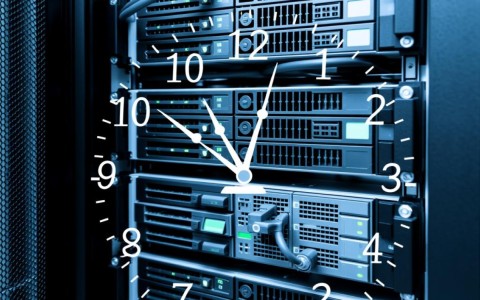 配置时间同步服务器时，有哪些关键步骤和注意事项？