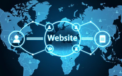 为何直接配置域名指向目录比传统方式更高效便捷？