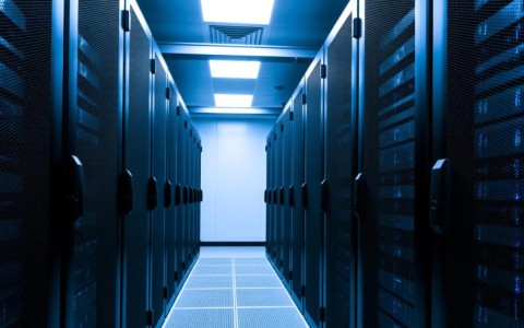 服务器灾备方案如何选择才能兼顾成本与高可用？