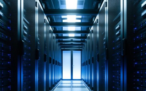 服务器环境具体作用是什么？对企业运营有哪些实际影响？
