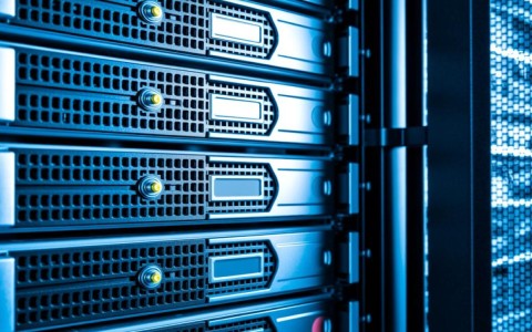 服务器正常能用几年？影响寿命的关键因素有哪些？