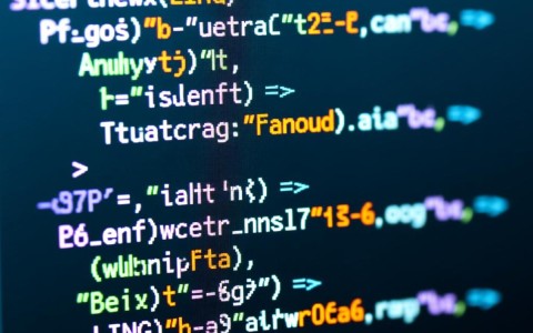 ASP.NET Linq分页实现代码中，如何确保高效且简洁的查询优化？