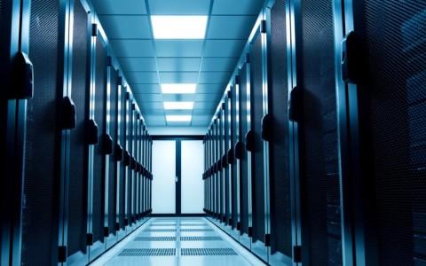 批量管理服务器软件，如何实现高效自动化操作？探讨最佳实践与挑战！